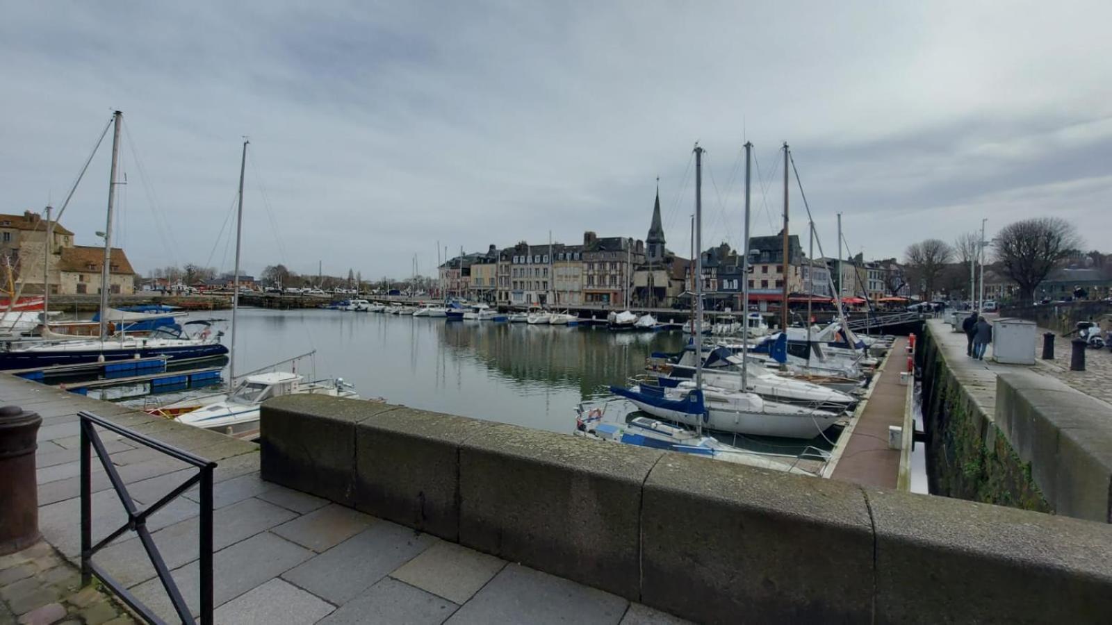 Studio Cosy Au Coeur D'Honfleur Appartement Buitenkant foto